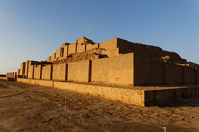 Choqâ Zanbil-Zigourat-008